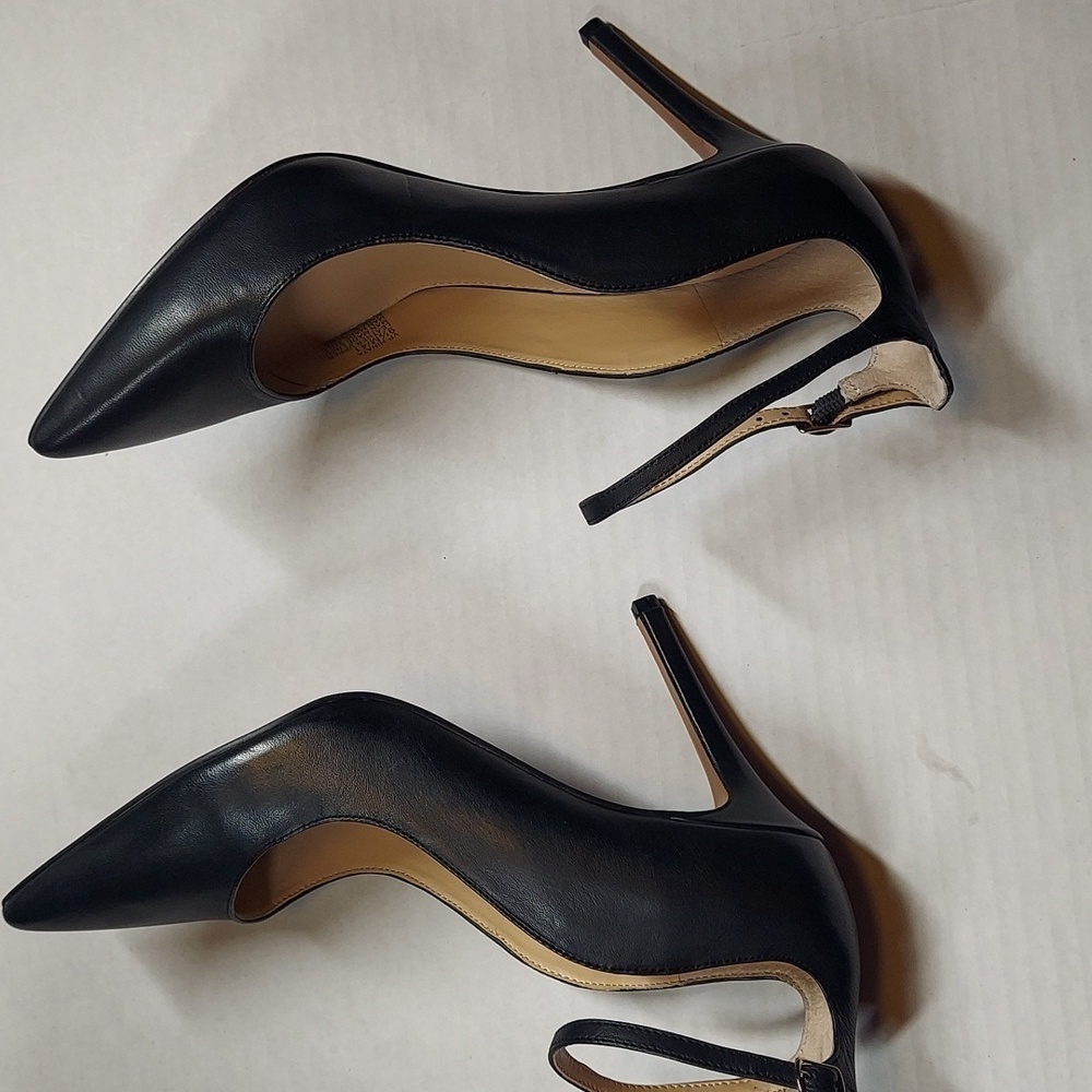 Vince Camuto Hinata Black Ankle Strap Heel Size 9 1/2 M - Picture 5 of 10